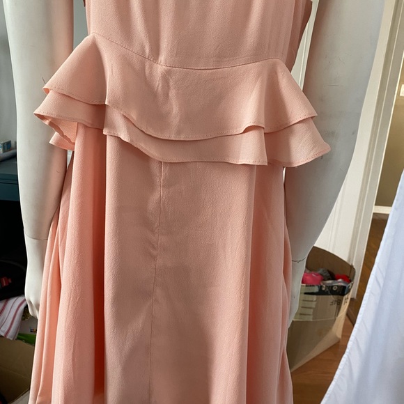 🌸3/20🌸 Spaghetti stop peach dress - Picture 4 of 5